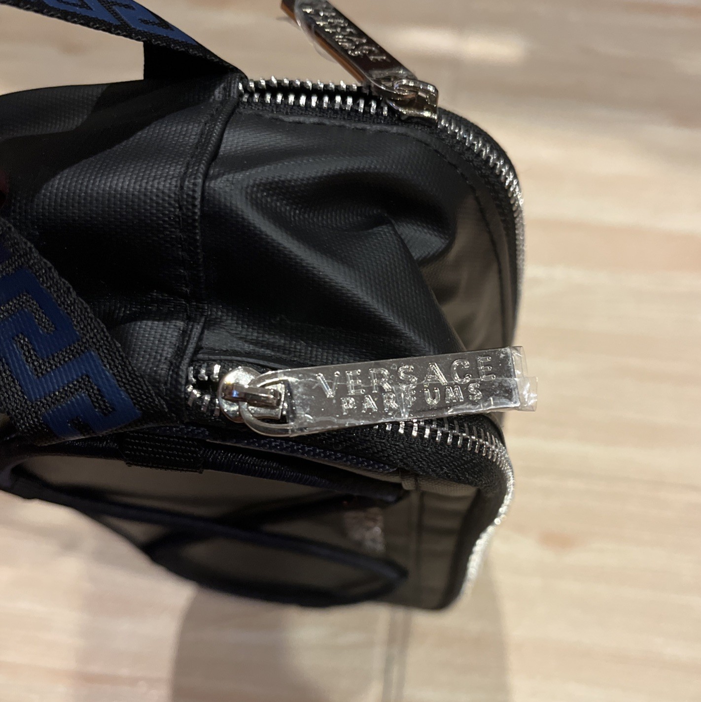 VERSACE PARFUMS BLACK DOUBLE ZIP TOILETRY CASE TRAVEL BAG POUCH 10″ X 5″ X 3