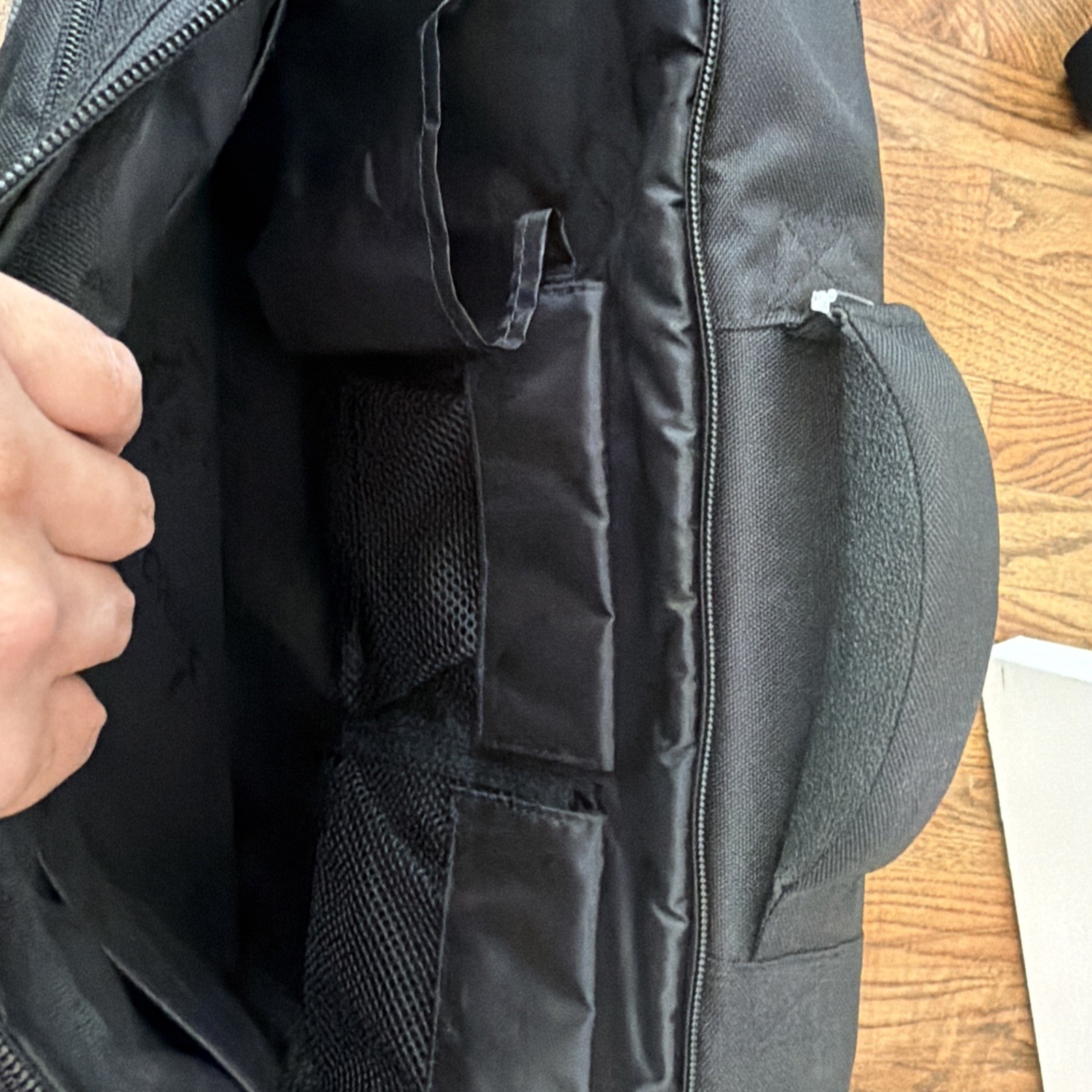 Oakley Messenger Bag Briefcase Shoulder Bag Padded Laptop Multipockets Black GUC