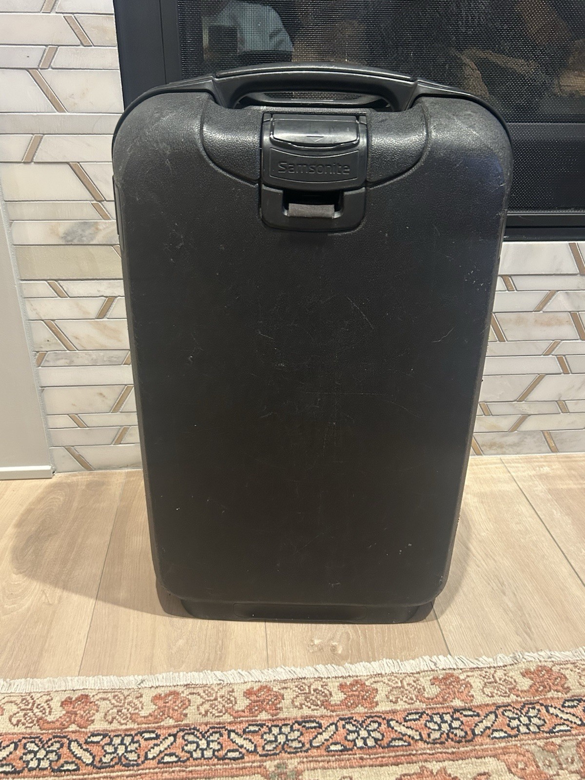 Rare Samsonite Vintage Hard-Shell 22″ Carry-on Luggage Black Lock Combo