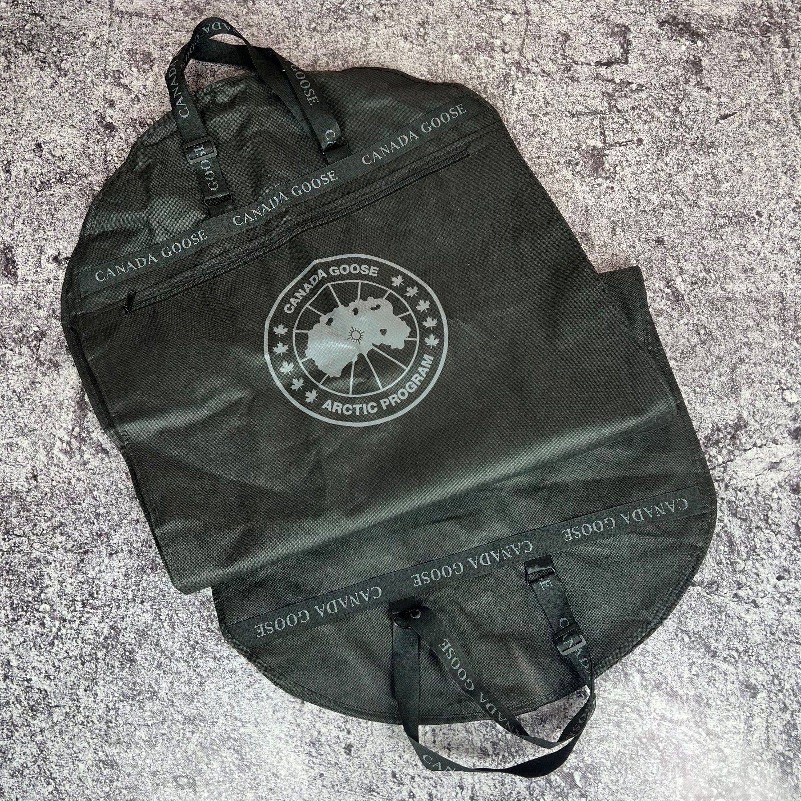 Canada Goose Garment Bag Dust Cover Black Size – 135 x 60 cm