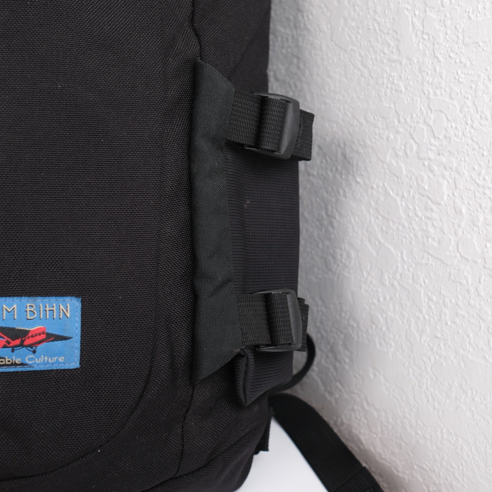 Vtg Tom Bihn Buzz Sling Bag Backpack Ballistic Nylon Messenger USA Airplane