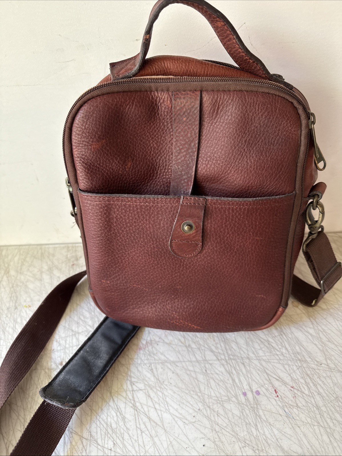 Duluth Trading Company Lifetime Leather Travel Bag Messenger Crossbody Brown
