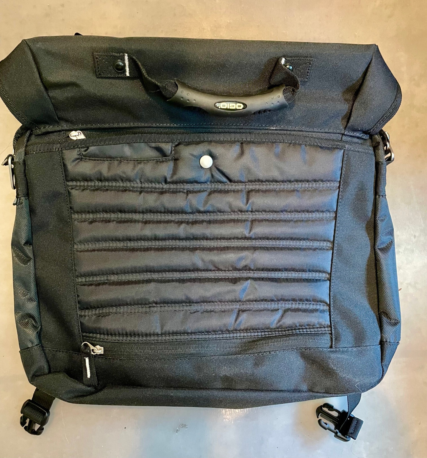 Ogio Jack Pack Laptop Shoulder Black Messenger Bag W/ Audio Pocket 711203