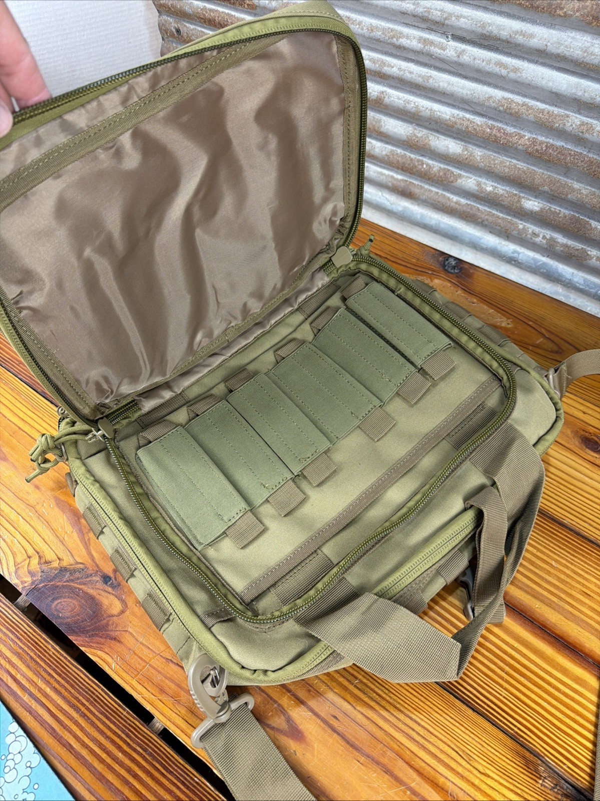 Tactical Bail Out Bag Messenger Green Laptop Patrol Shoulder Bag NWOT