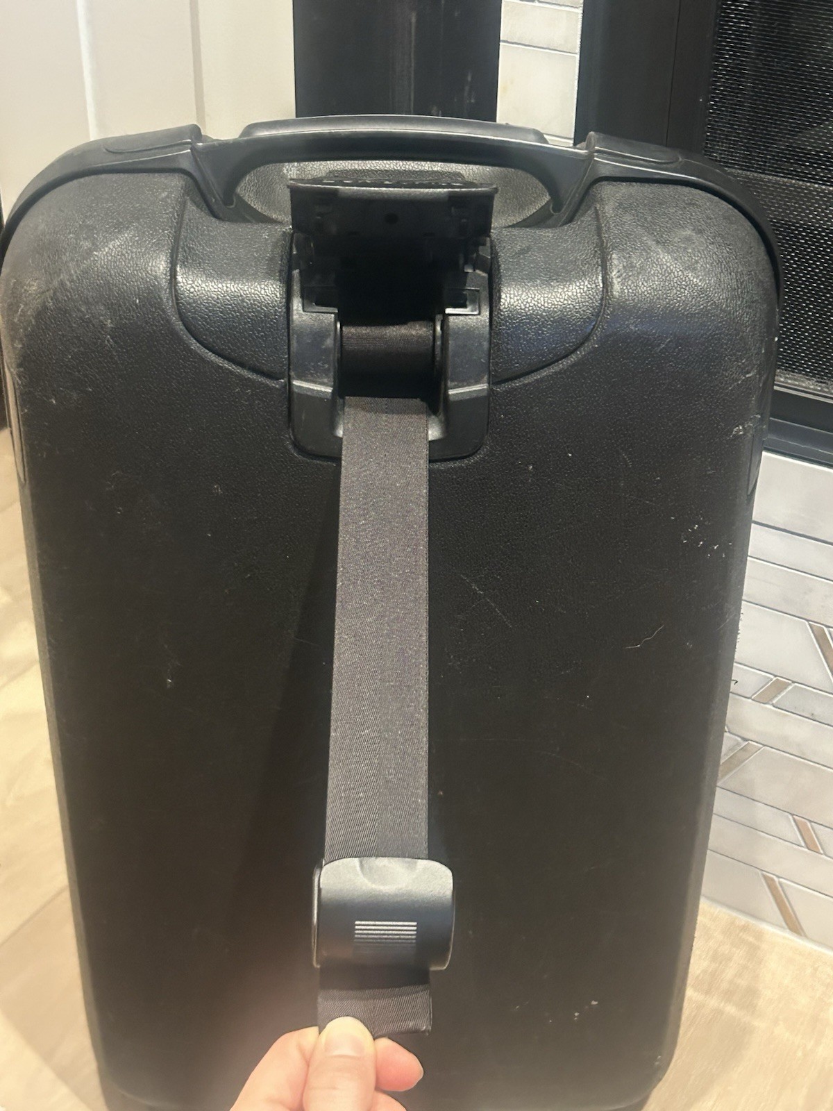 Rare Samsonite Vintage Hard-Shell 22″ Carry-on Luggage Black Lock Combo