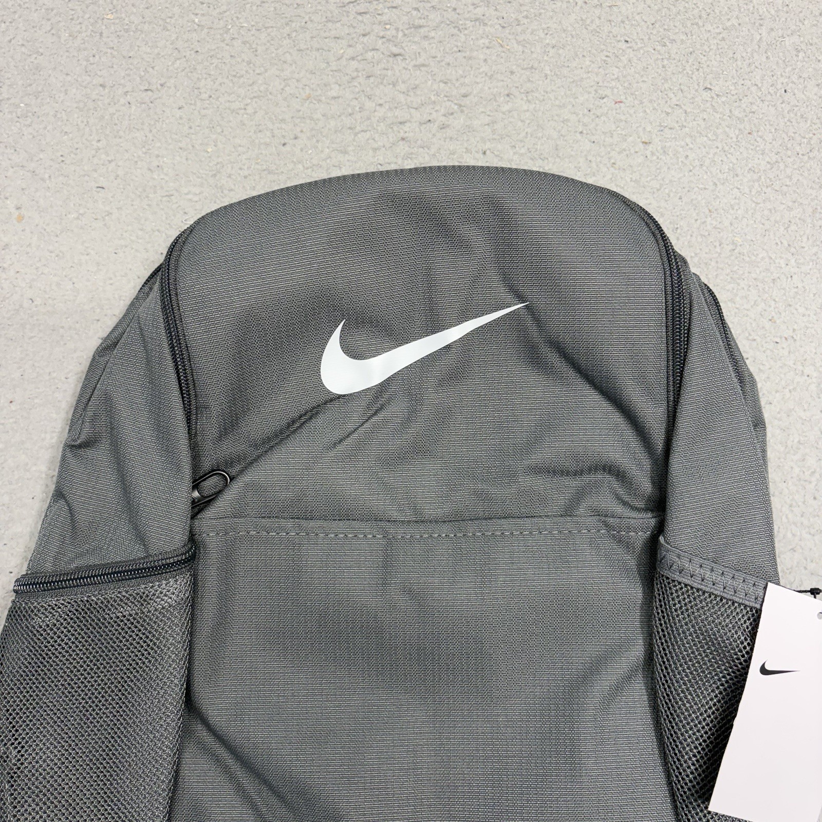 Nike Brasilia 9.5 Medium Backpack 24L Grey Black White Bag School Gym DH7709