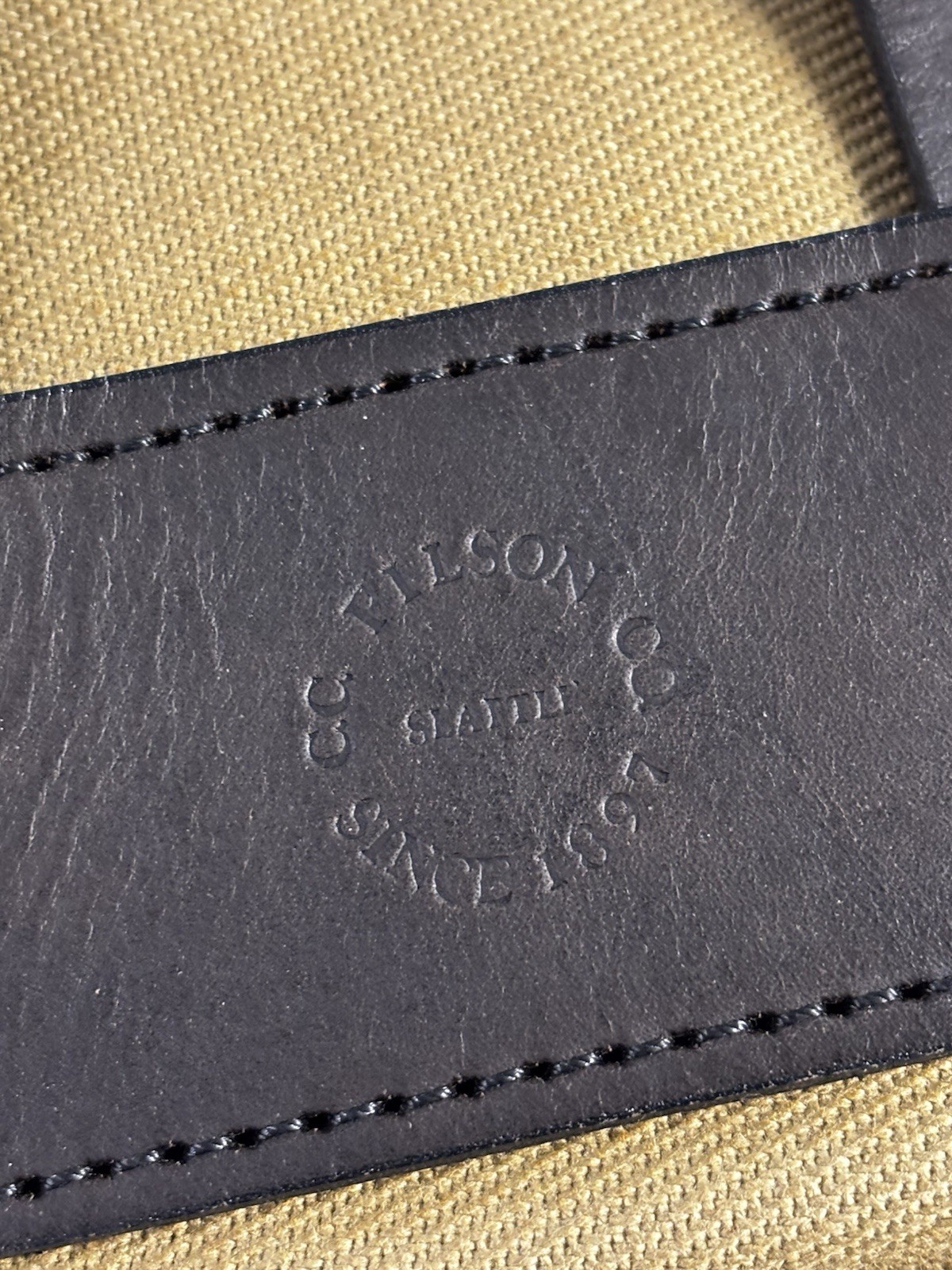 FILSON Medium Field Bag Tan Shoulder Messenger Canvas USA Vintage Embroidered