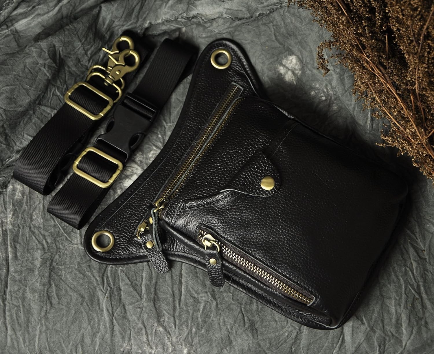 Genuine Leather hip bag Thigh Drop Leg Bag Waist fanny Pack for Men and Women…