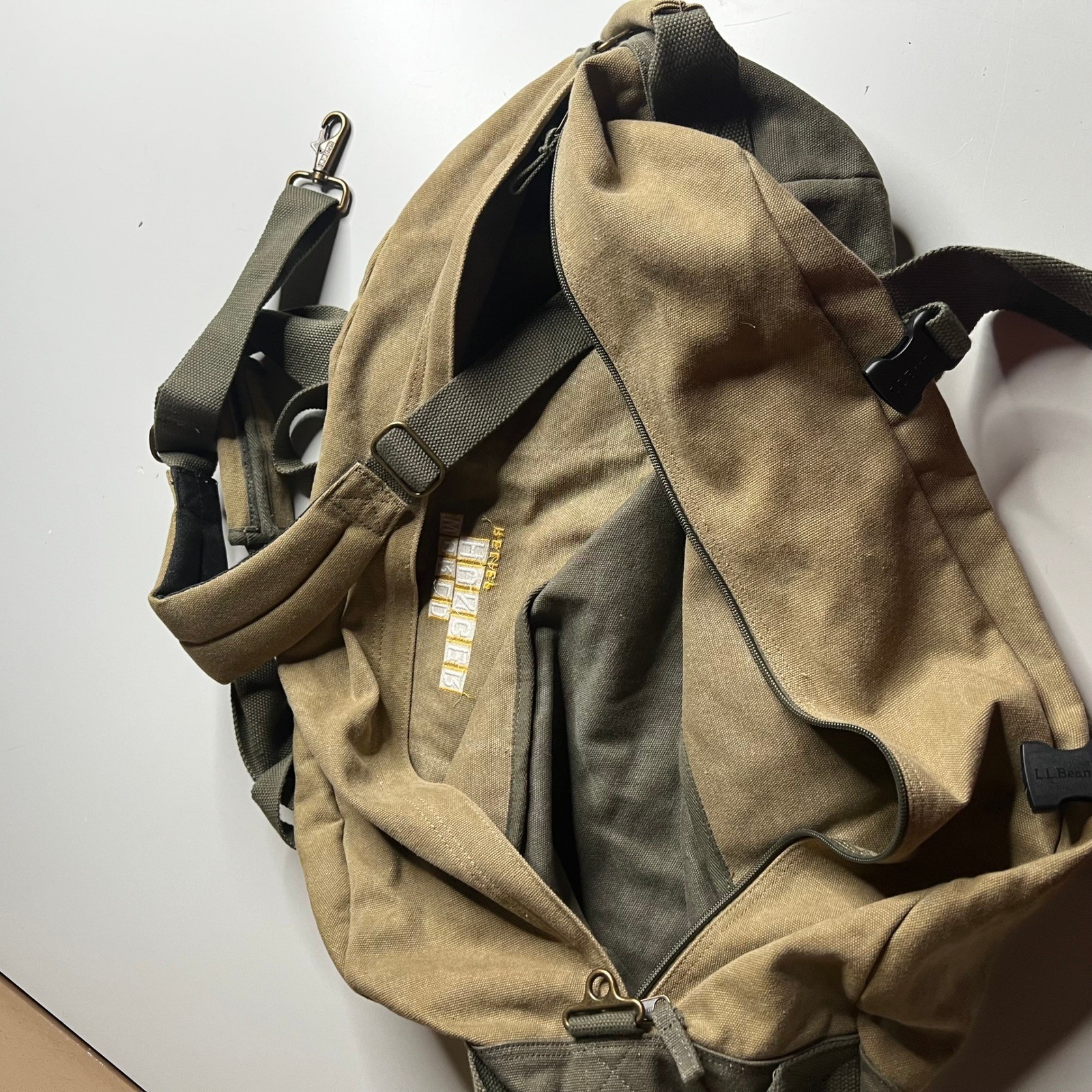 LL Bean Canvas Duffle Bag Khaki Olive Green World Hunger Relief Travel Gym Bag