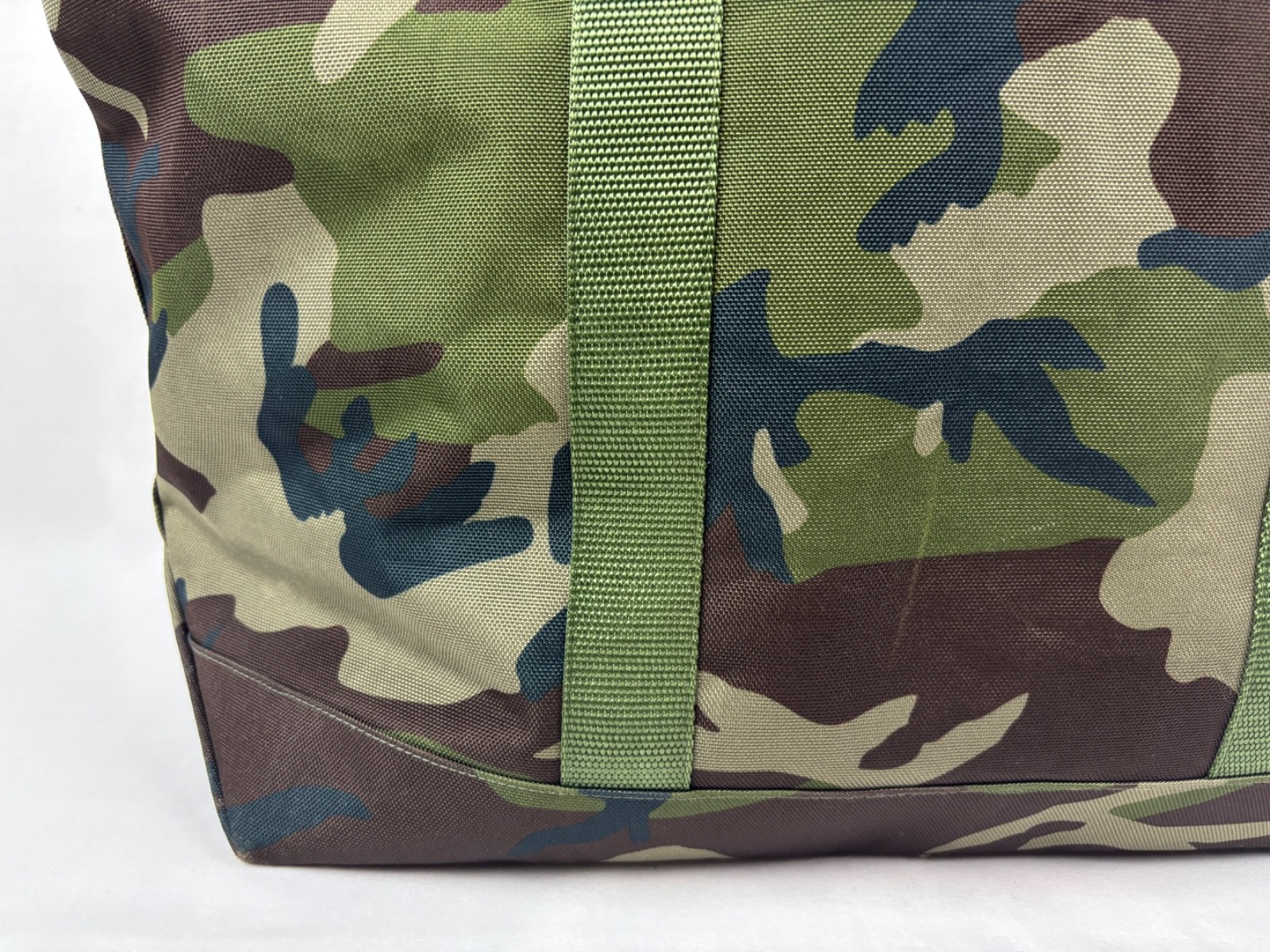 L.L. Bean Zip Hunter’s Camo Tote Bag Lined XL – NO STRAP & HAS INITIALS – Clean