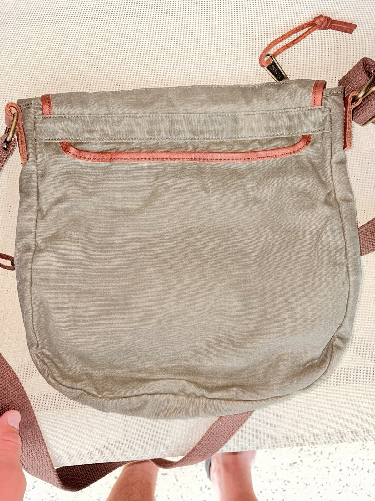 Duluth Trading Co. Green/Brown Messenger Bag Crossbody Zip w/ Pockets