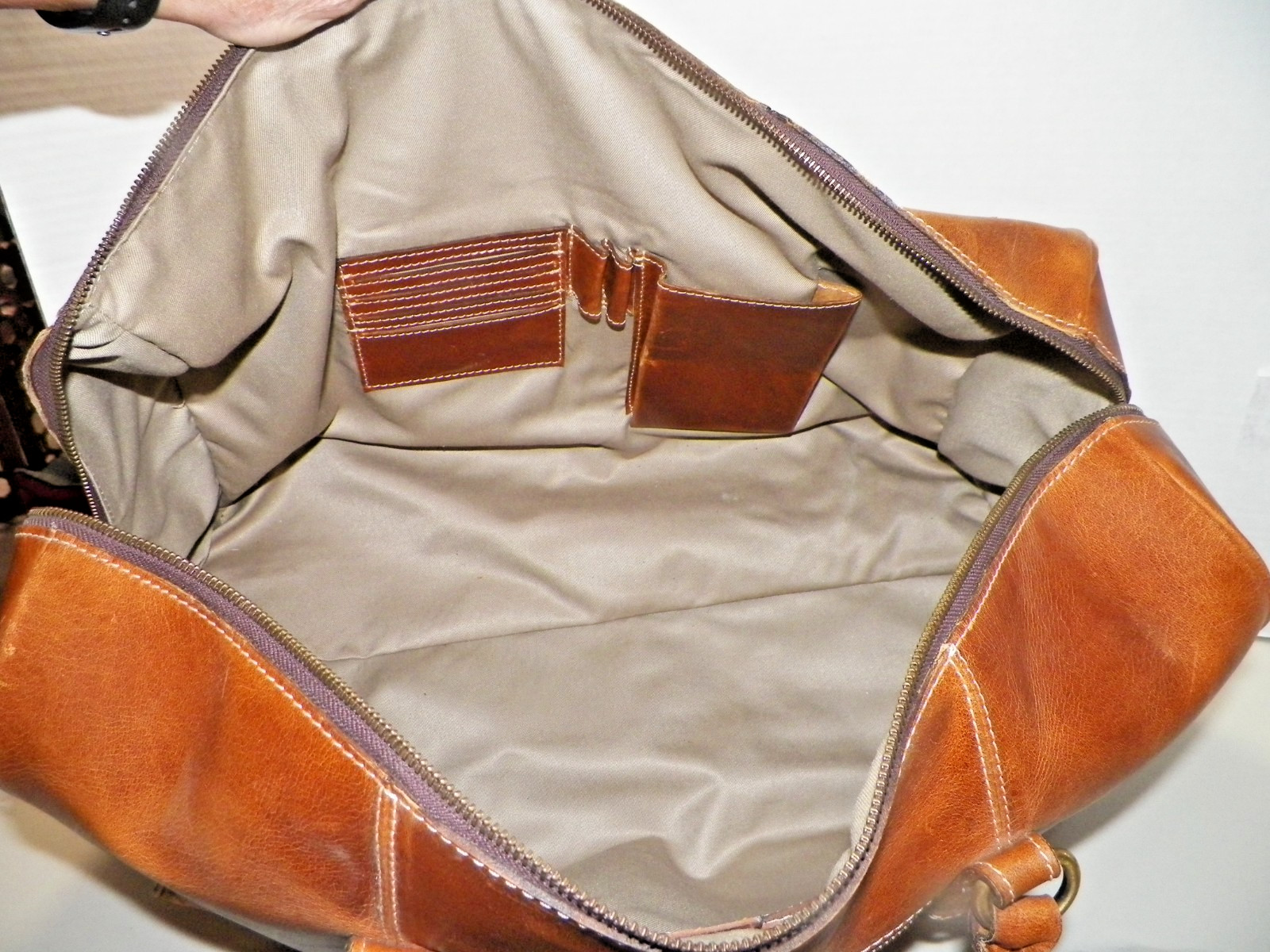 AARON LEATHER GOODS ZIP TOP DUFFLE BAG 20″