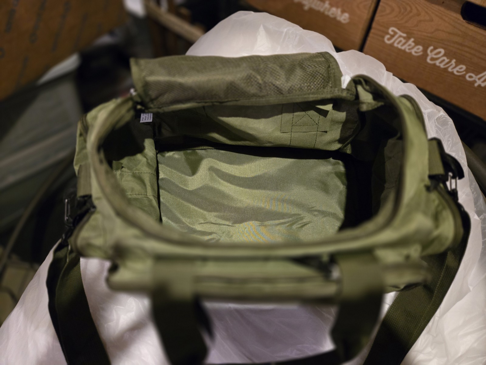 Cabela’s Duffle Bag Green Men’s Zip Outer Pockets Outdoor Travel Casual