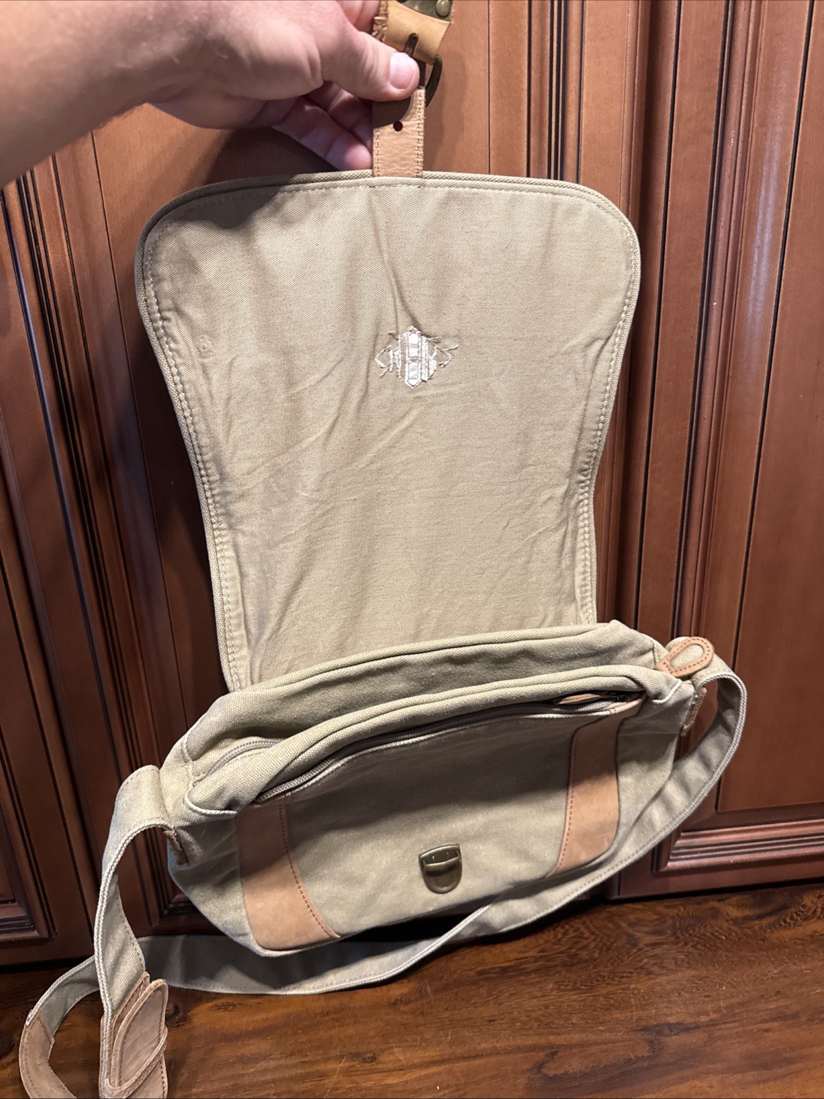Vintage LL Bean Beige Canvas Leather Buckle Crossbody Shoulder Bag 13 x 3 x 9 in