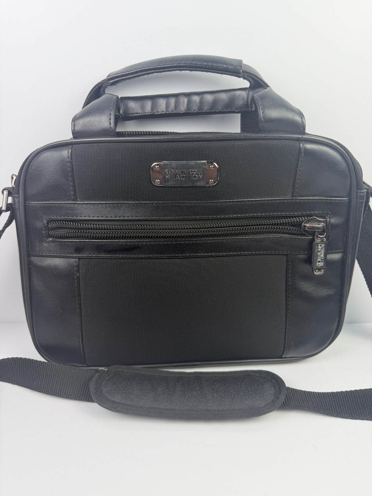 Kenneth Cole Reaction Laptop/Messenger Bag 11.5” x 8.5″ x 2.5” ~ Black