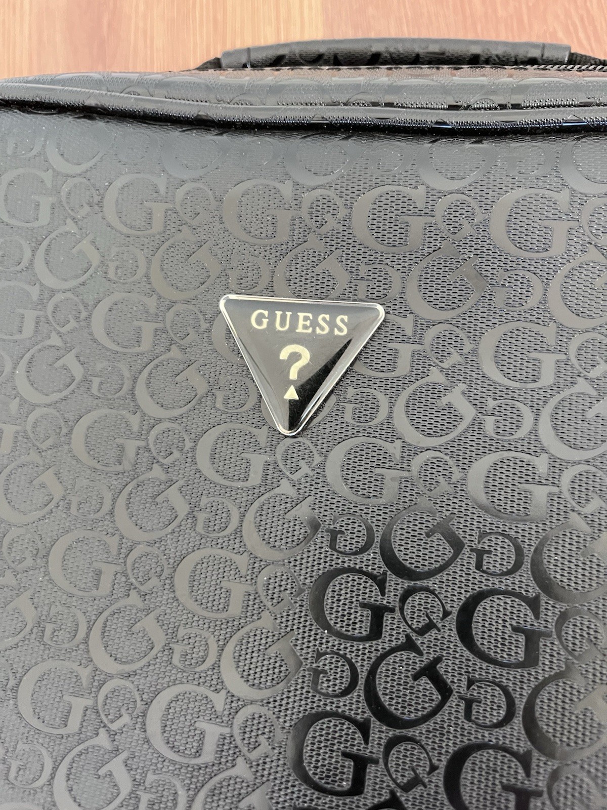 GUESS BLACK LUNCH COSMETIC TOILETRY VANITY JUNCTION TRAVEL BAG POUCH HANDLE EUC