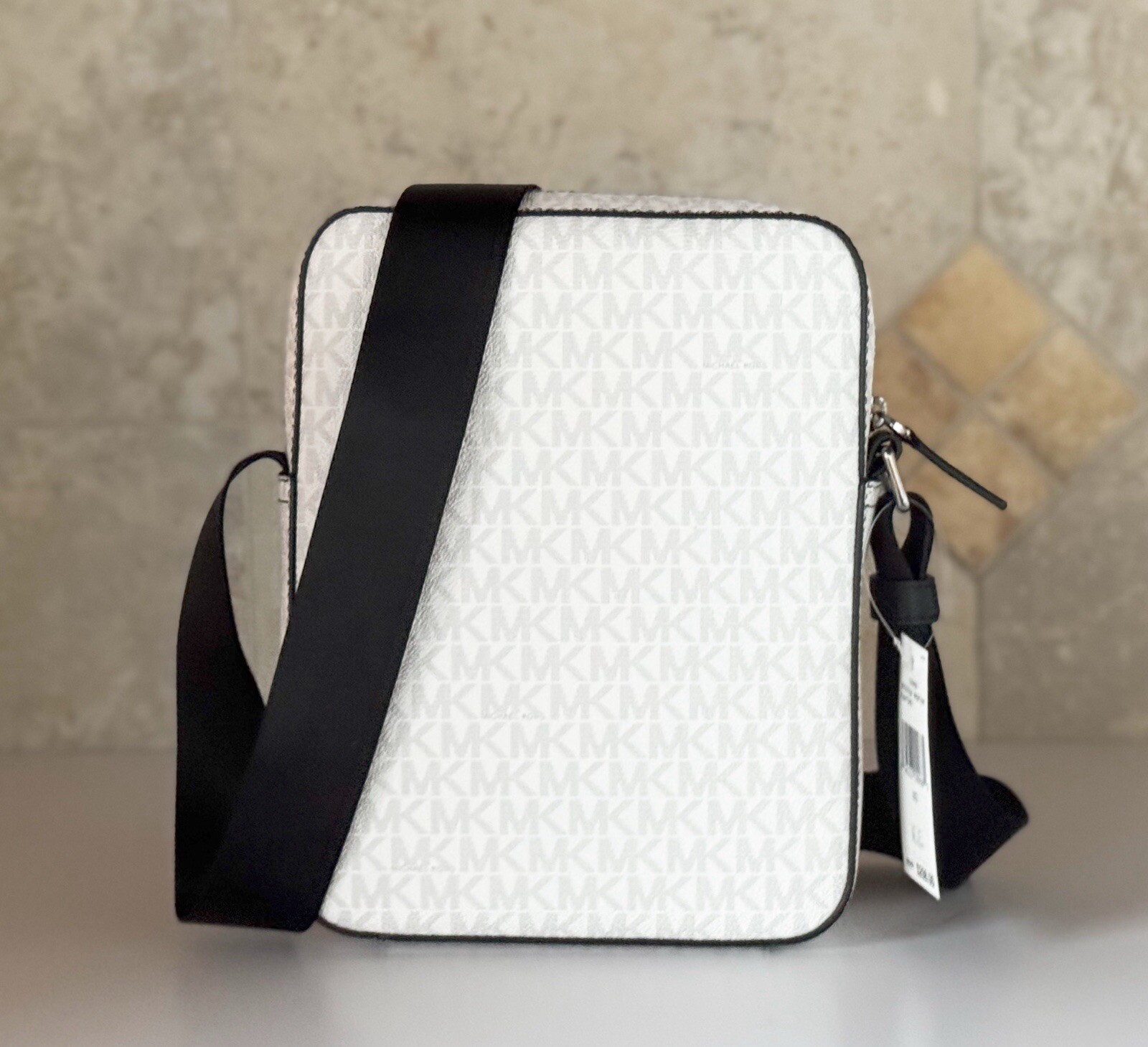 MICHAEL KORS COOPER MEDIUM SHOULDER CROSSBODY FLIGHT BAG MK BRIGHT WHITE/BLACK