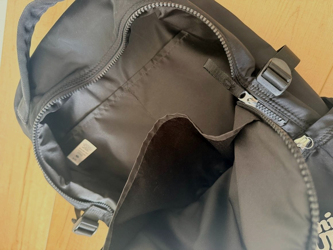 Lululemon Backpack Black 17” Laptop Gym Bag – Summit Tour- READ DESCRIPTION