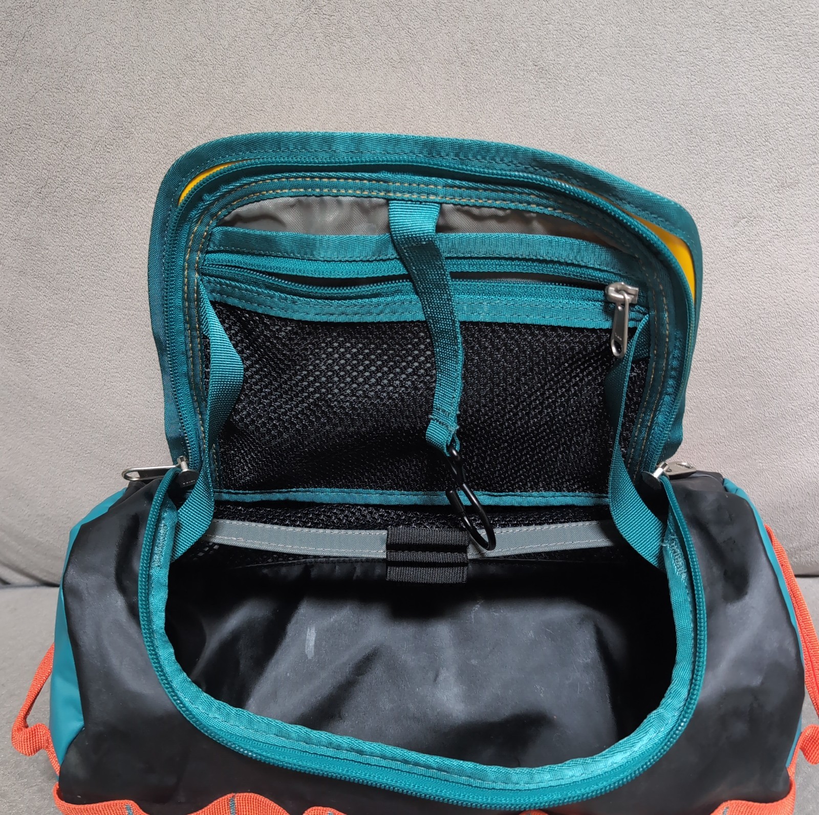 The North Face Base Camp Travel Canister L Black Orange Teal Yellow
