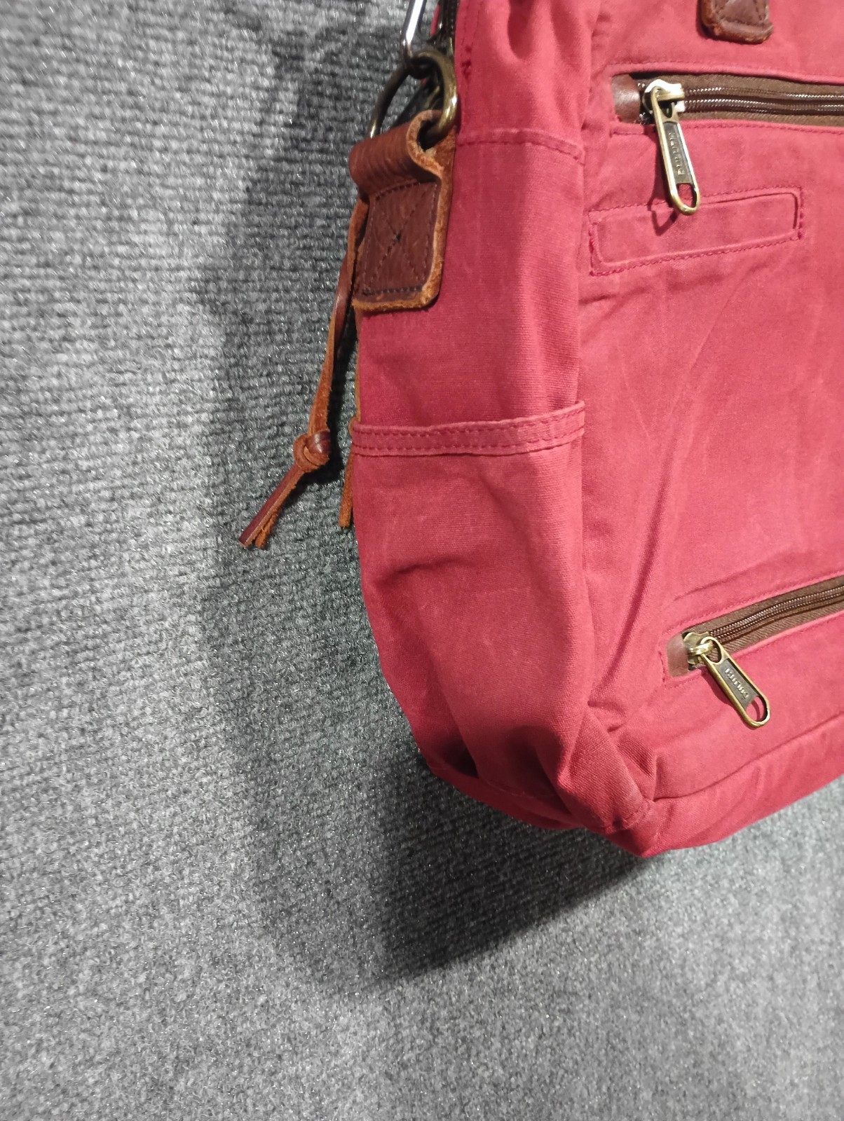 Duluth Trading Co Red Vintage Canvas Leather Messenger Bag Shoulder Bag
