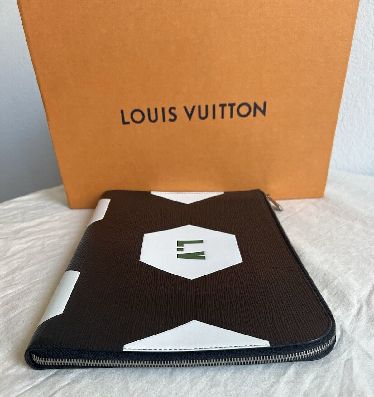 Louis Vuitton Clutch Bag Pochette Jules GM Epi Leather M63295 Black 2018 FIFA