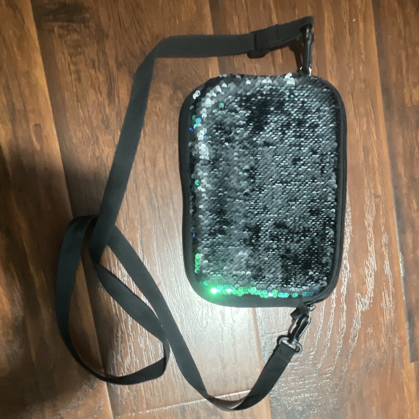 Reversible Sequin Crossbody Bag Black/Green Zipper Closure Adjustable Strap
