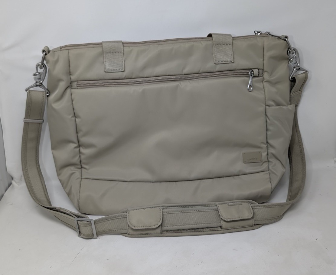 Pacsafe Citysafe CS400 Anti Theft Travel Tote Almond One Size U5