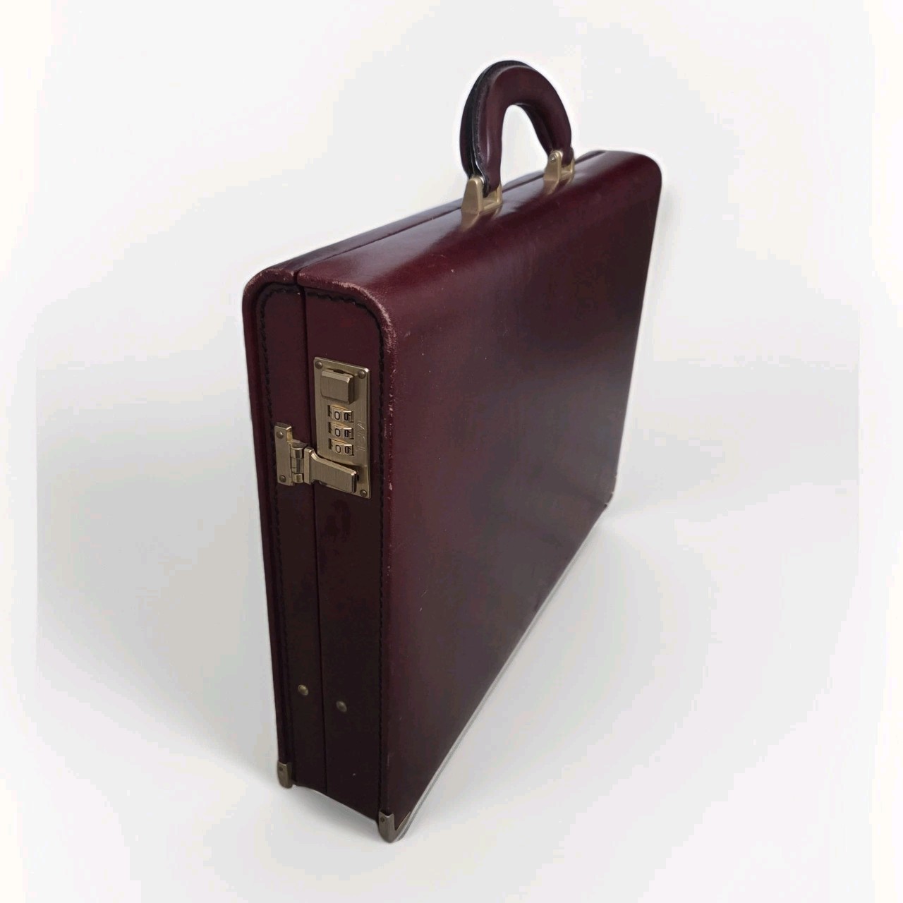 TUMI Burgundy Leather Business BRIEFCASE VINTAGE Locking Hard Case 17×12.5×3”