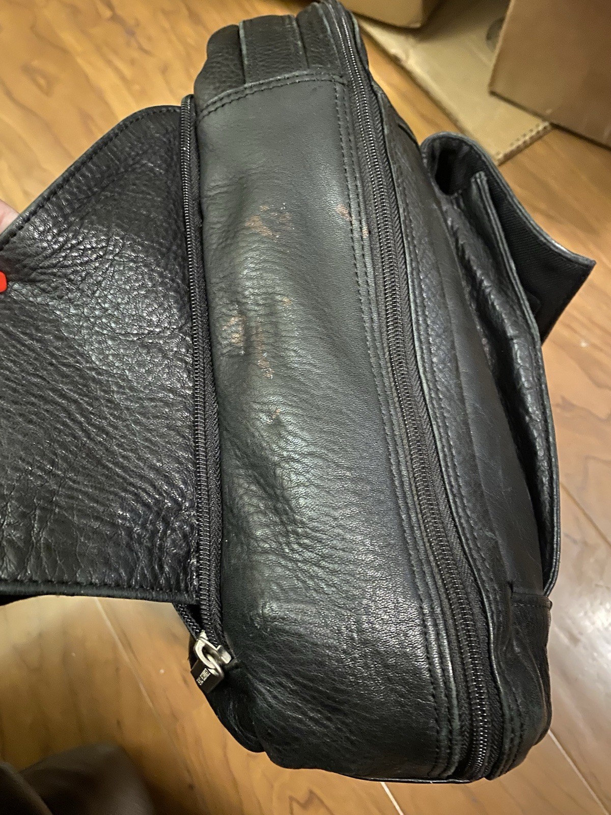 Kenneth Cole NY Black Soft Leather Zip Closure w Flap front pocket Backpack EUC