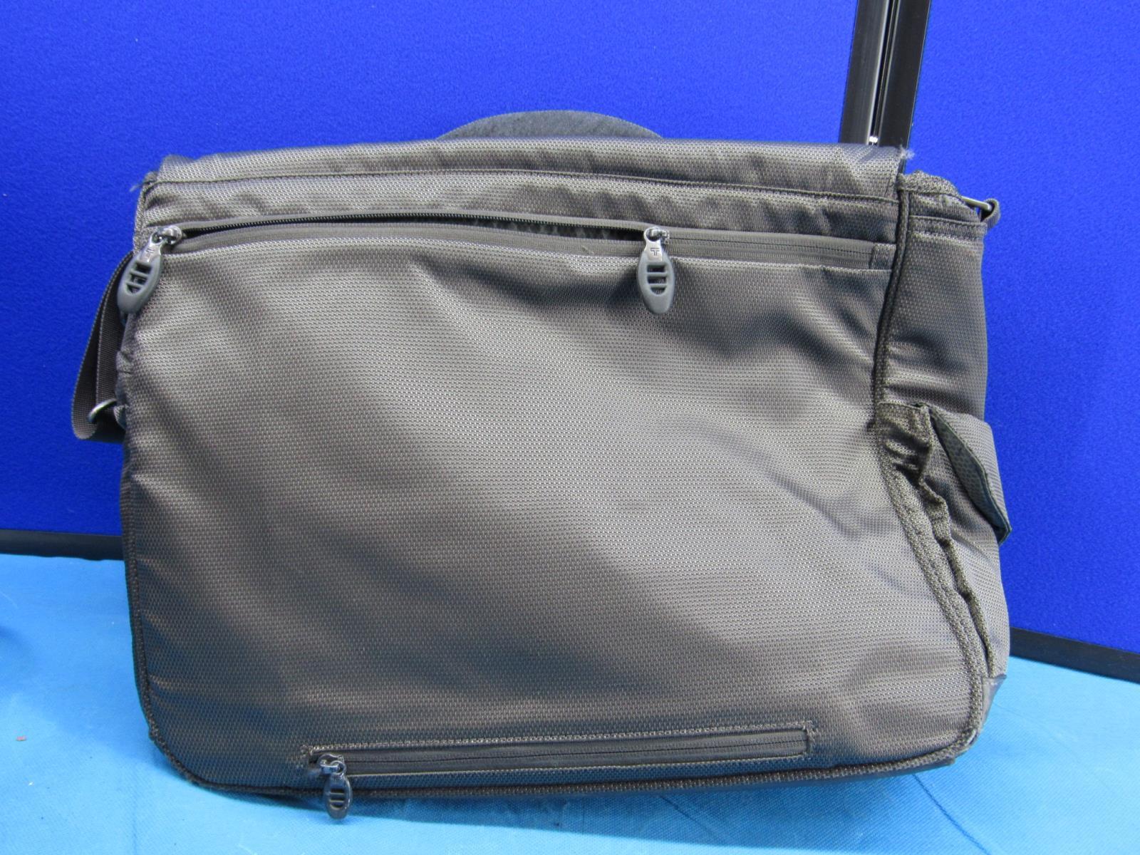 TUMI T-Tech Essential Gear Grey Black Leather Messenger Bag Laptop