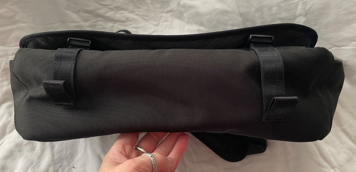 TUMI T-TECH Black Nylon Laptop Messenger Courier Bag-67970D-Near Mint
