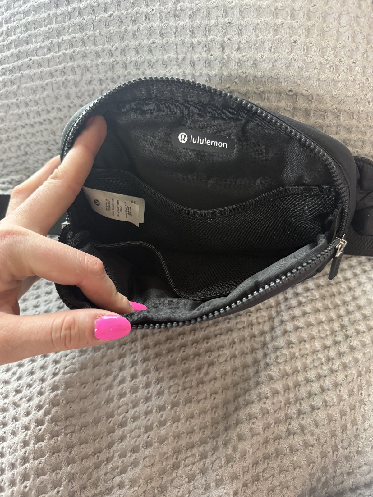 Lululemon Everywhere Belt Bag Black Large 2L Wunder Puff