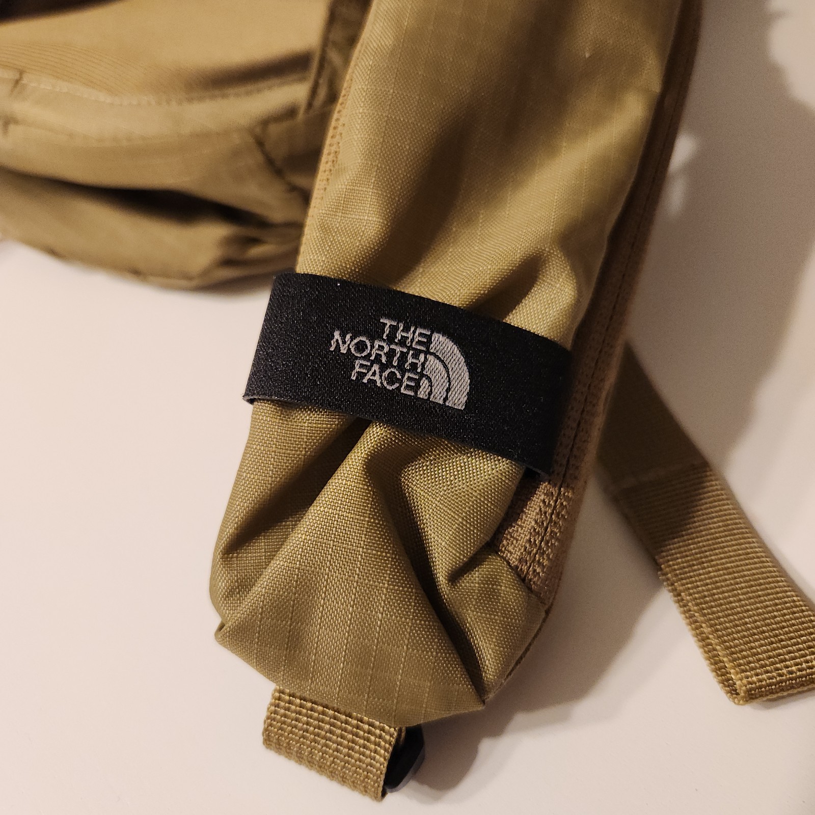 The North Face Borealis Sling Bag Cedar Lava Red Color Shoulder Crossbody Bag