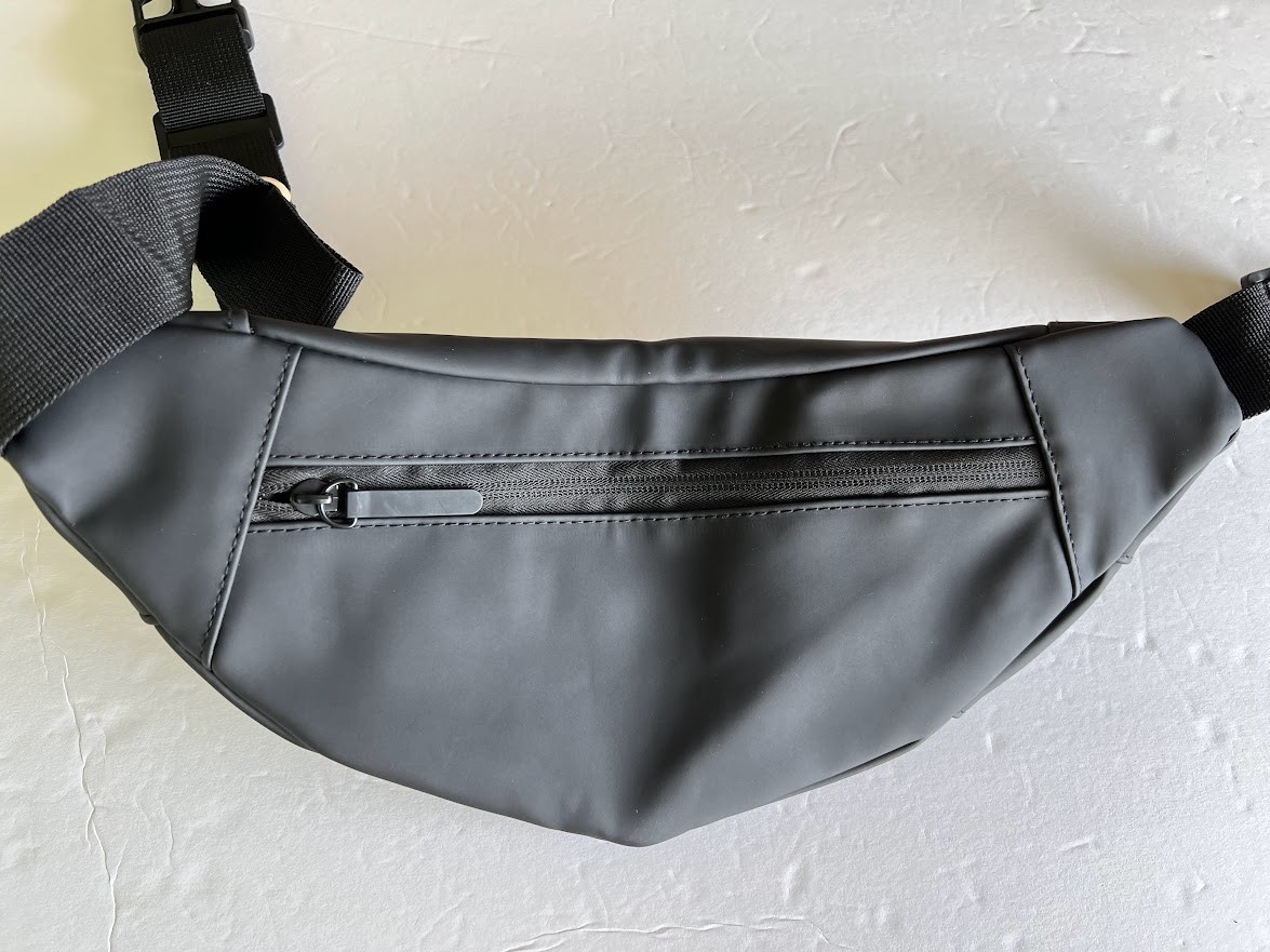 MAXTOP Weatherproof Crossbody Fanny Pack, Black color with 4 Zipper Pockets