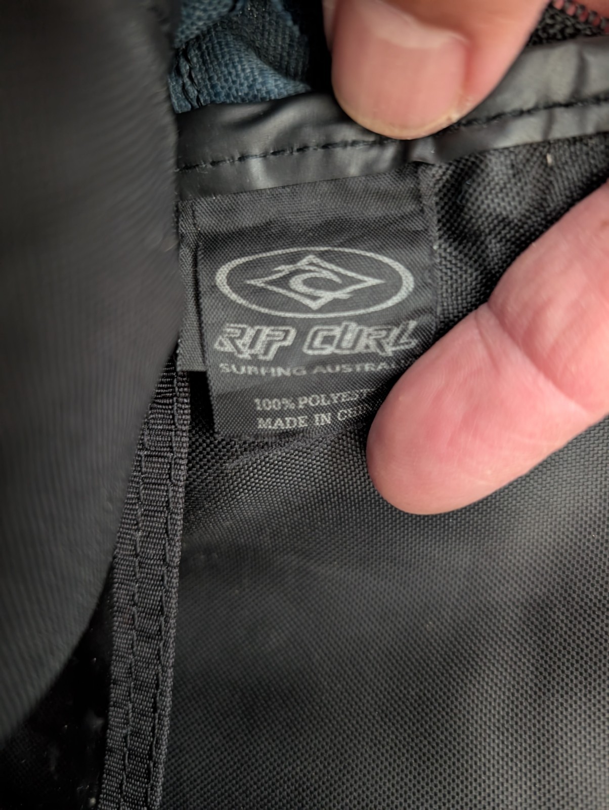 Rip Curl Travel Light Backpack With Shoulder Strap Tuck Away Straps Many Pockets