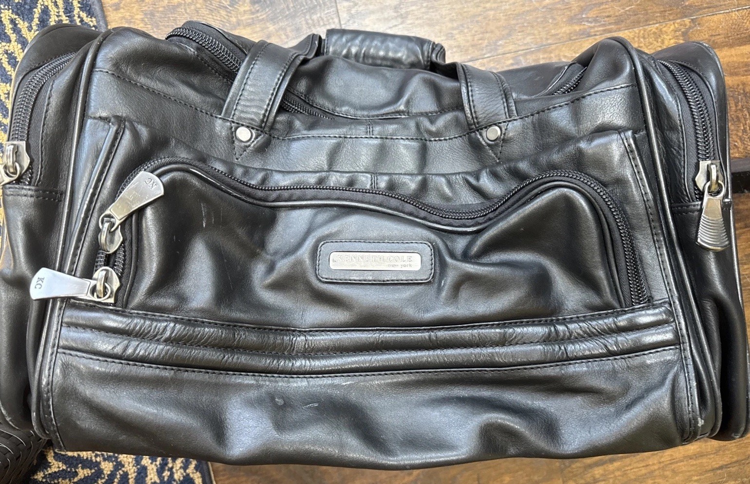 Kenneth Cole Reaction New York Leather 24″ X 12″ Large Duffle Bag