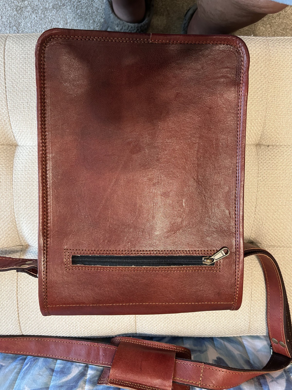 Premium Genuine Leather Reddish Daily Companion Messenger Bag & Matching Hat NEW