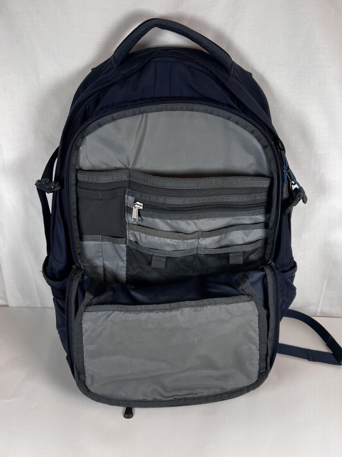 The North Face Recon 30L Backpack Dark Blue School Laptop Tablet NF00CLG4 USED
