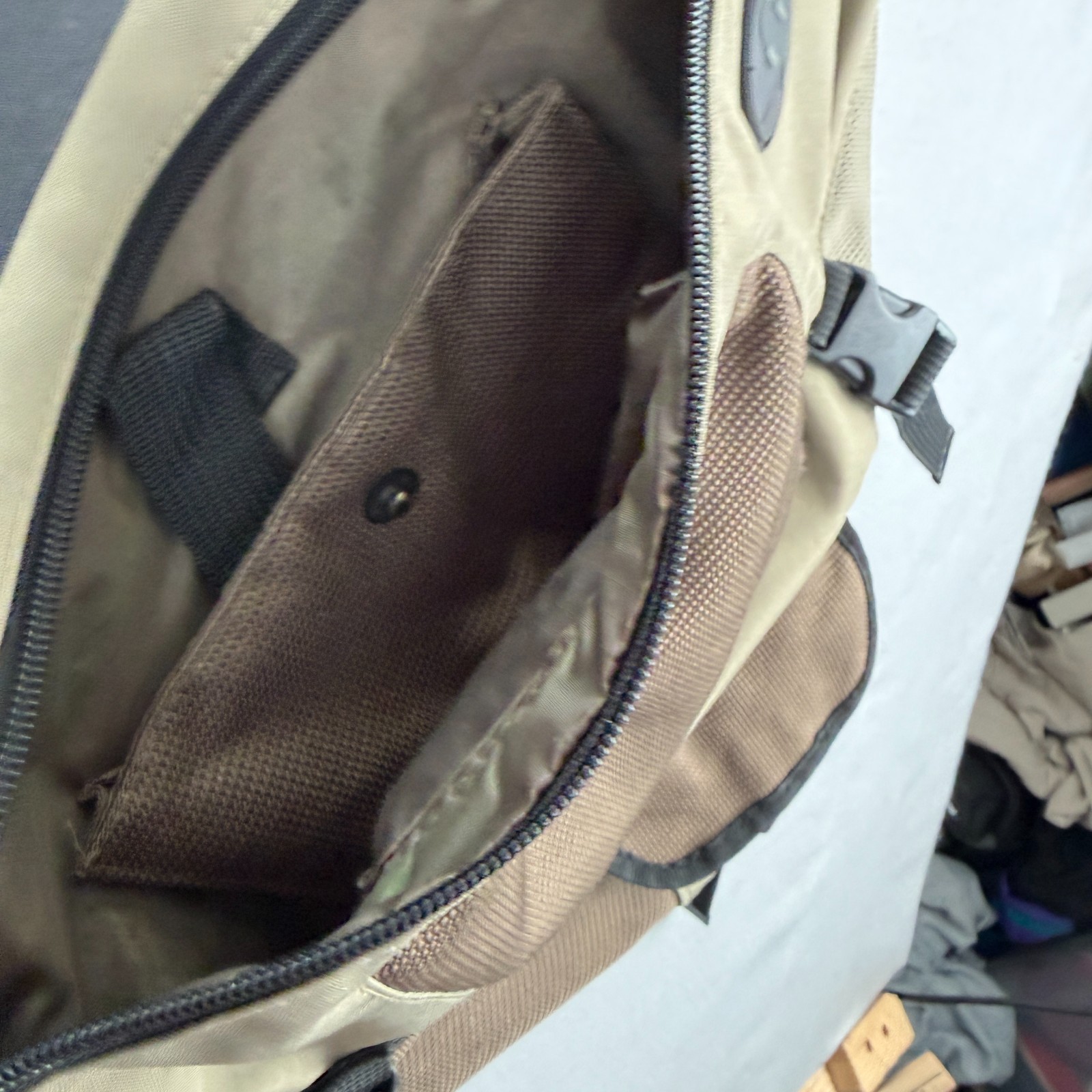 Vintage Y2K GAP Sling Bag Backpack Crossbody Khaki Gorpcore Tech 2004 Utility