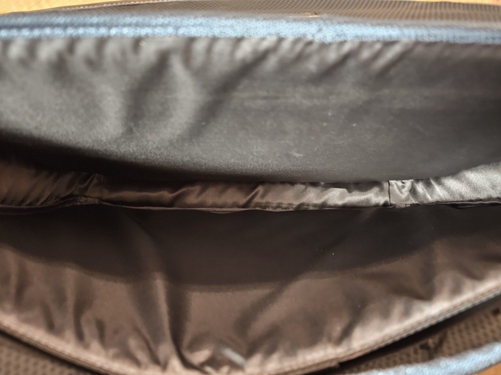 TUMI T-TECH COBALT BLUE LAPTOP MESSENGER BAG ESSENTIAL GEAR~GOOD CONDITION