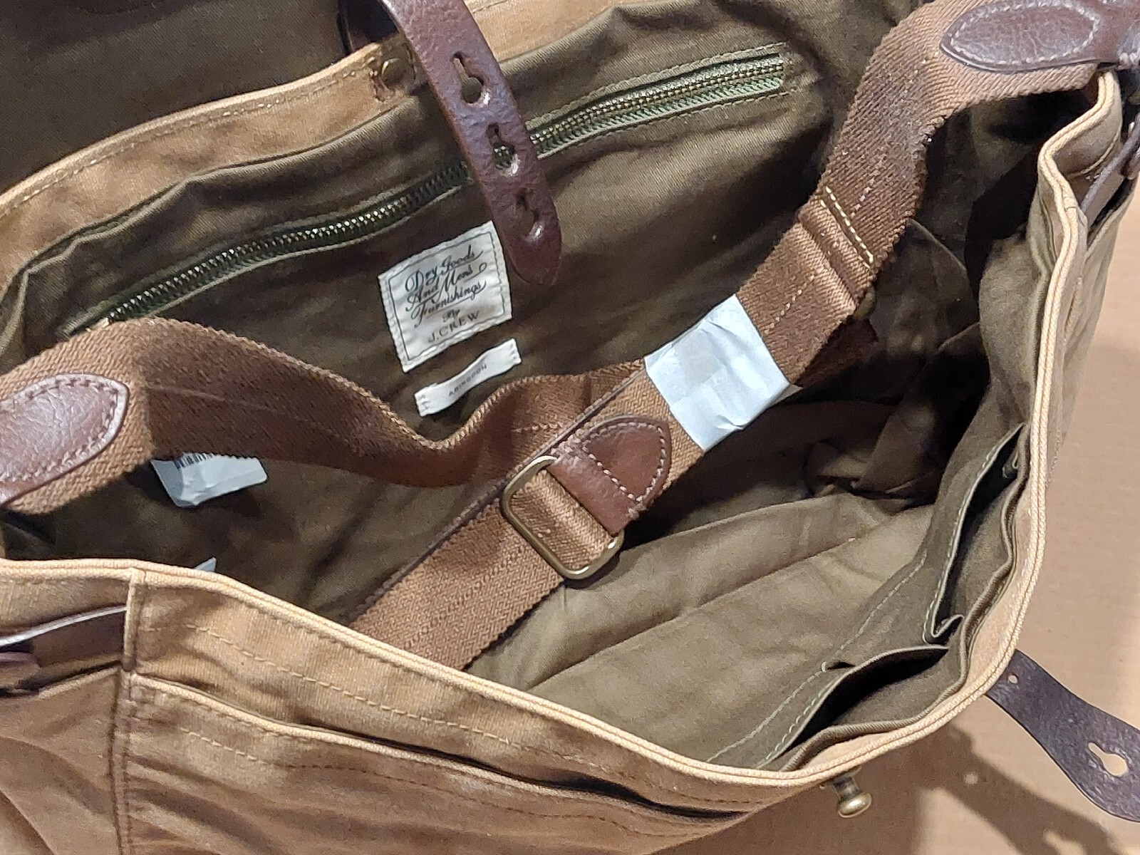 NWT J Crew Khaki Abingdon Waxed Canvas Messenger Bag Laptop F1415