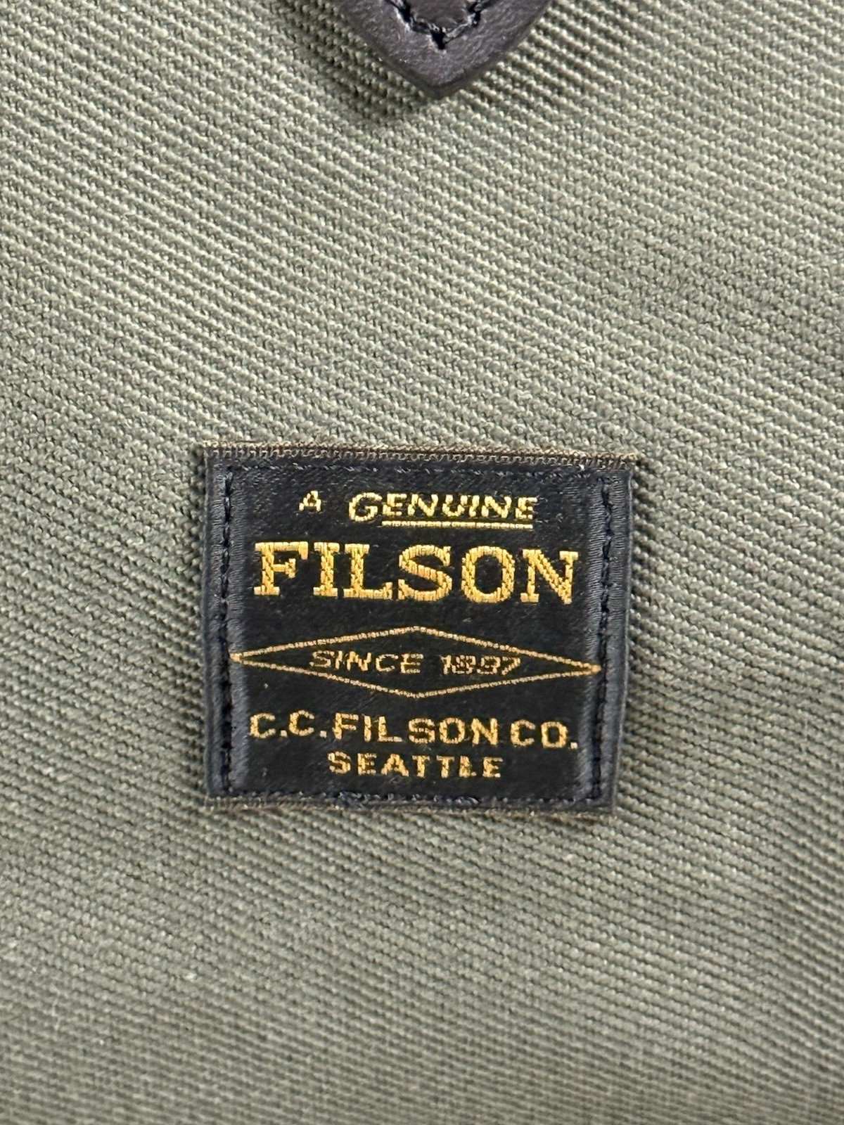 FILSON SMALL RUGGED TWILL DUFFLE BAG OTTER GEEEN NWT SOLD OUT