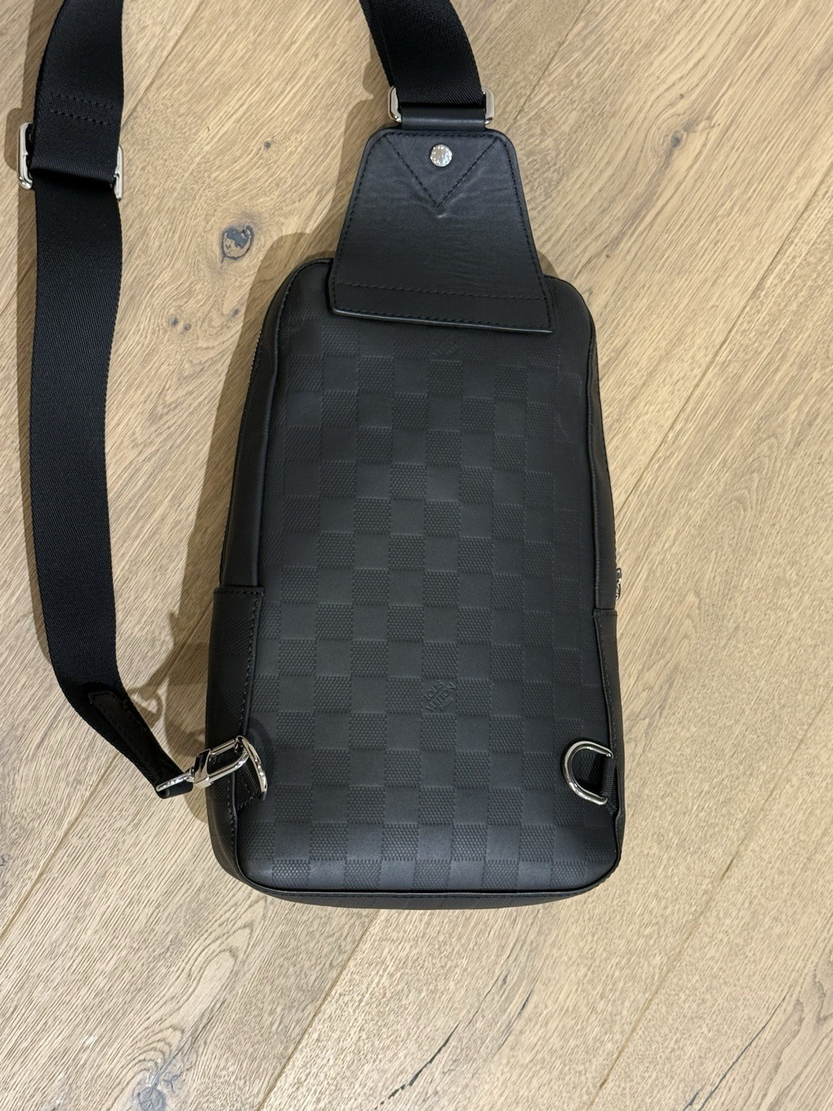 Louis Vuitton N41720 Damier Avenue Sling Bag Infini Leather