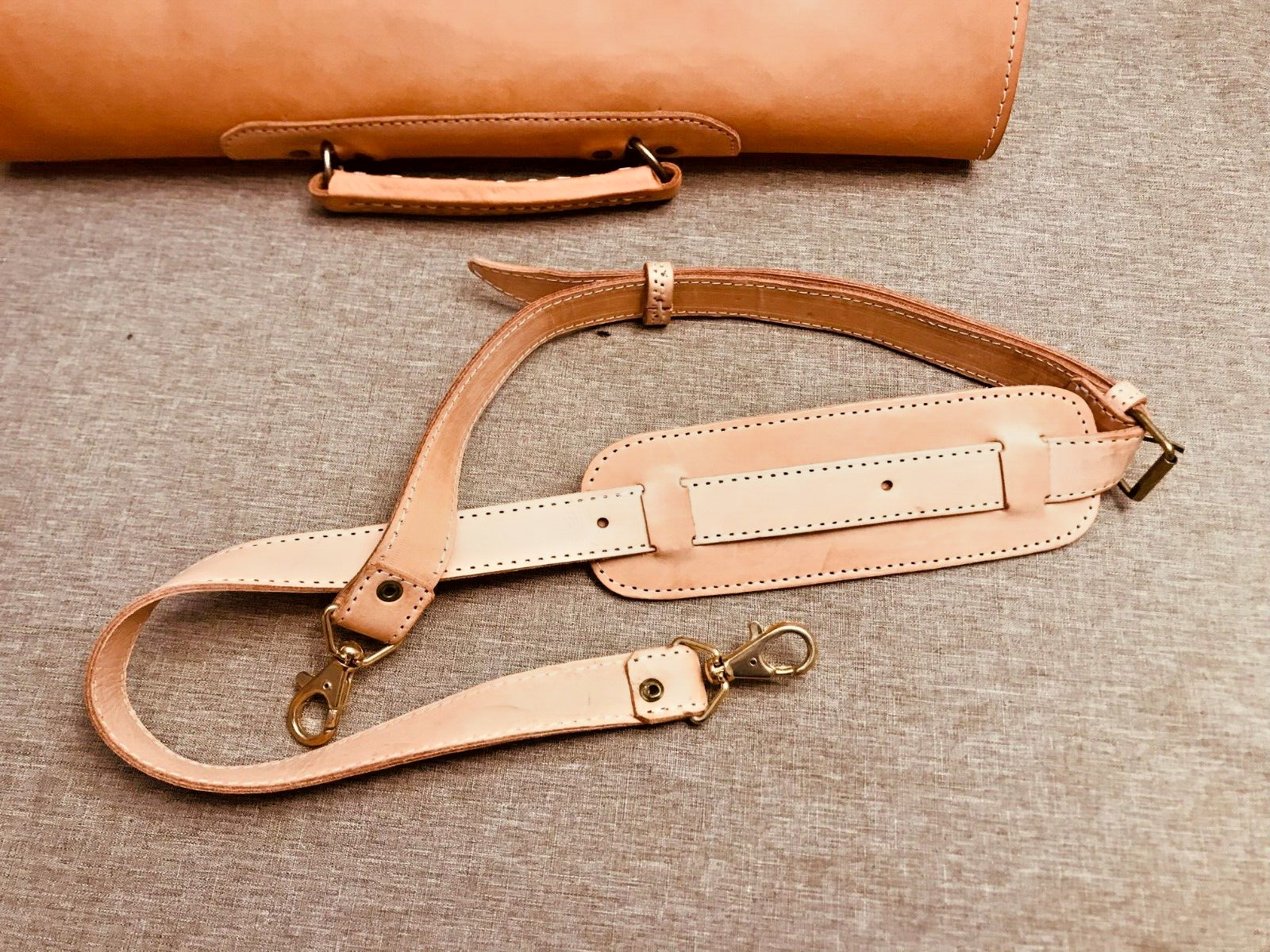 Natural Tan Burnished Belting Leather Briefcase / Messenger Bag – SPAIN