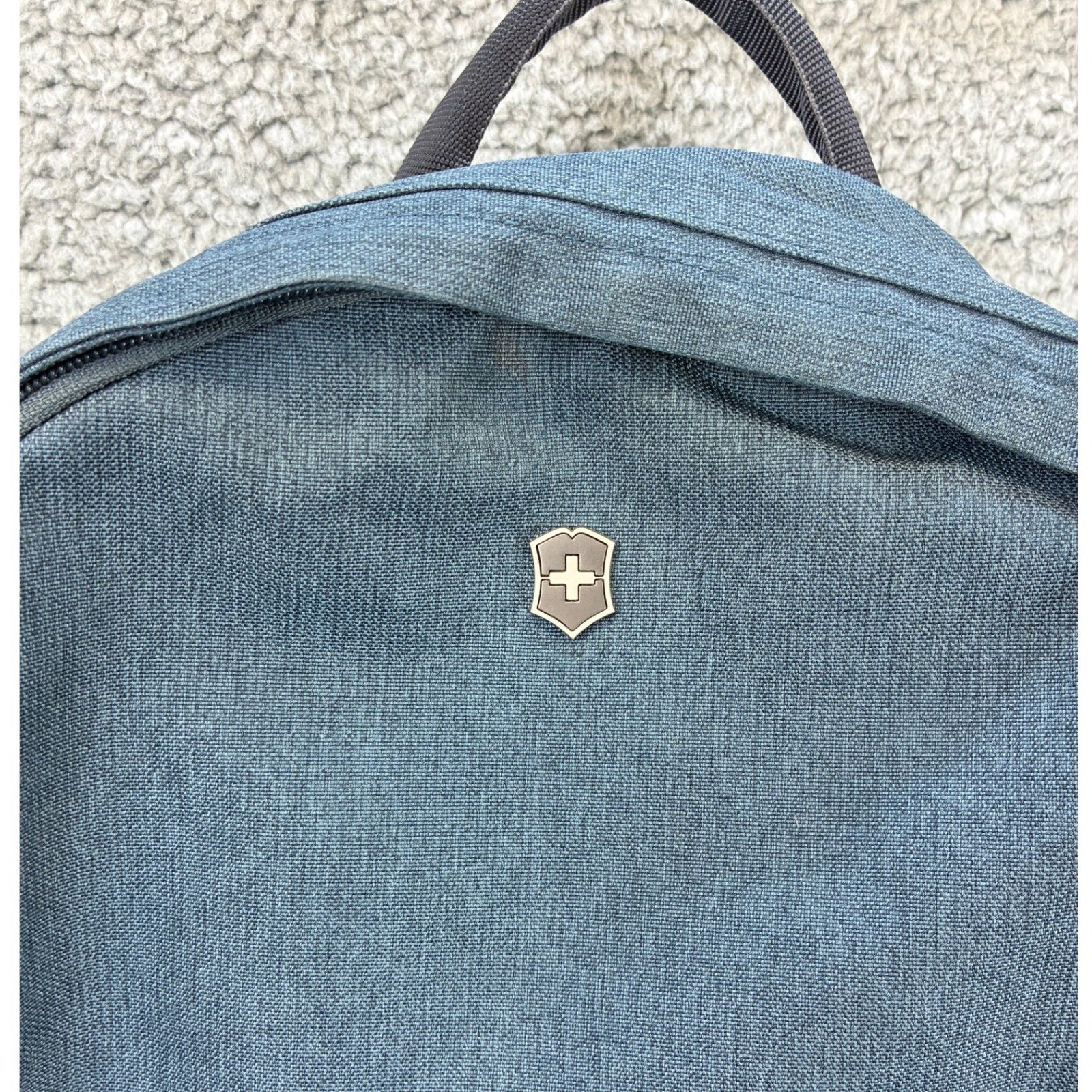 Victorinox Backpack Altmont Active Mens Blue Laptop Travel Commuter Daypack Bag