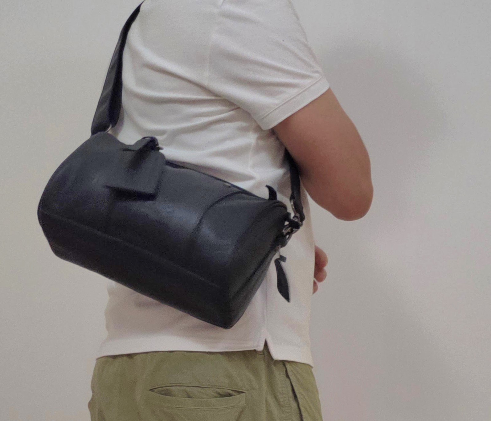 Velmoro Premium Leather Barrel Bag – Vintage Travel Duffel Gym Weekender