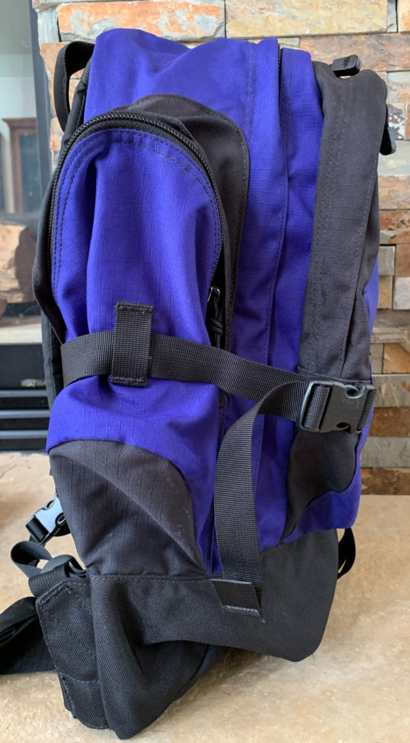 Vintage THE NORTH FACE Wasatch Backpack Outdoor Hiking Carry on Travel Bag 35L