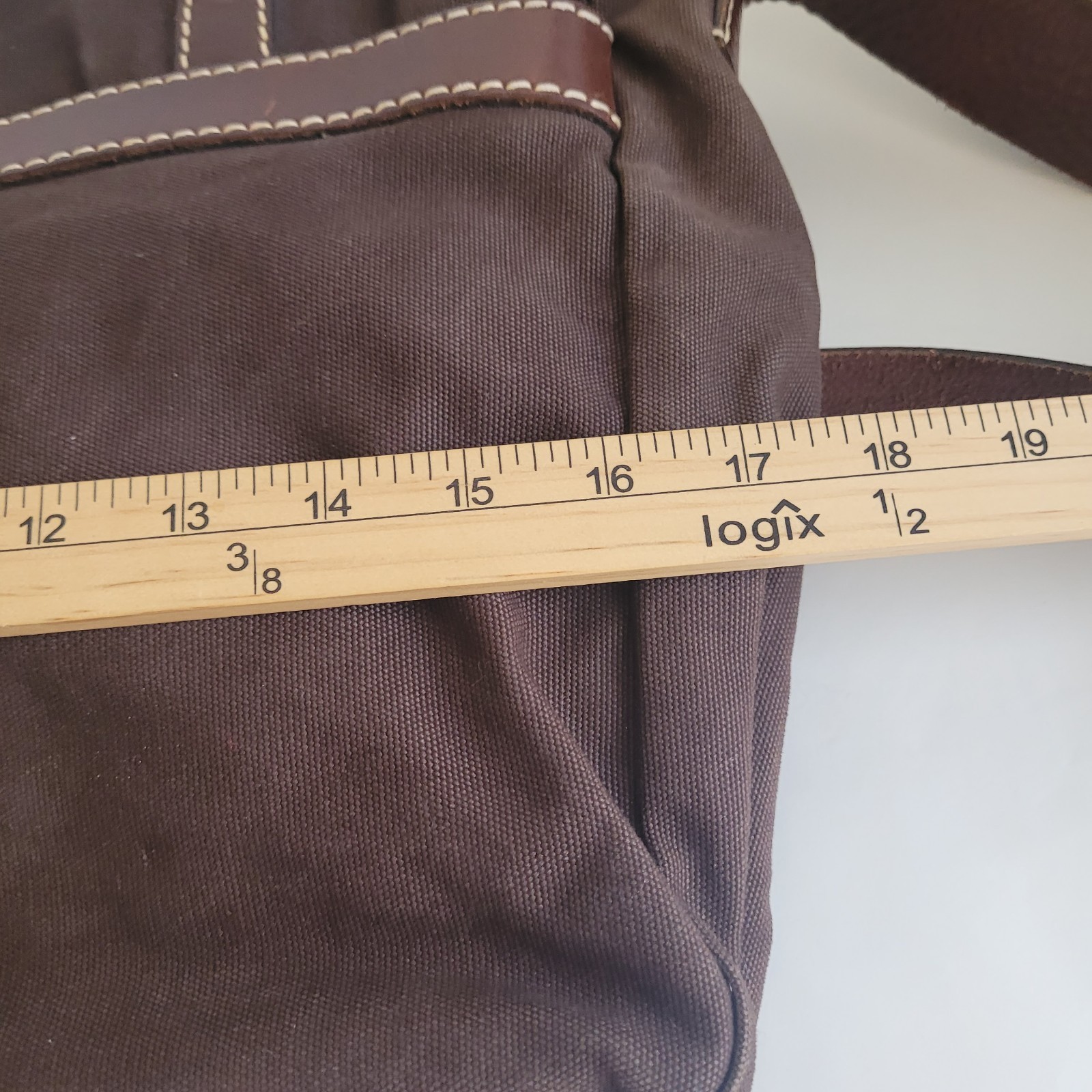 Banana Republic Canvas & Leather Messenger Bag Y2K front Snaps Broken