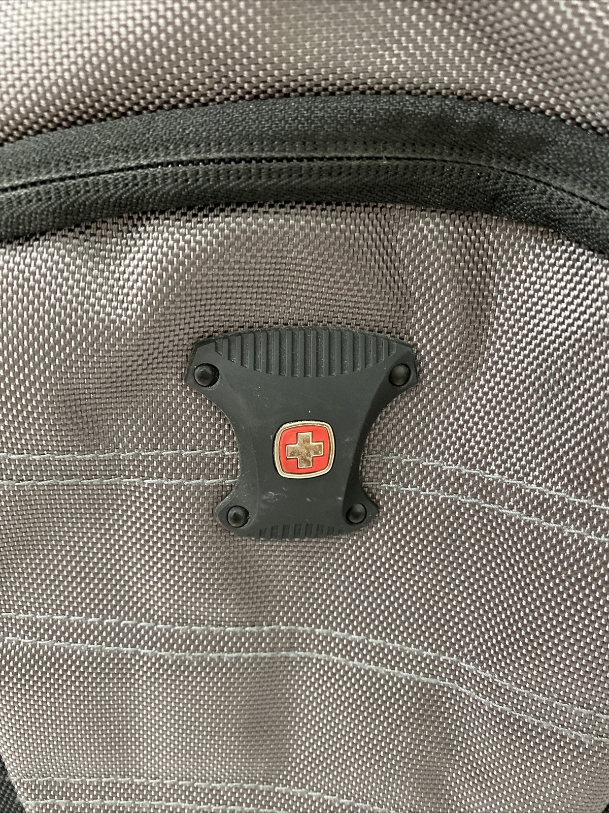 Swiss Gear Multi – Pocket Airflow Cushioned Backpack Black/Gray Travel School