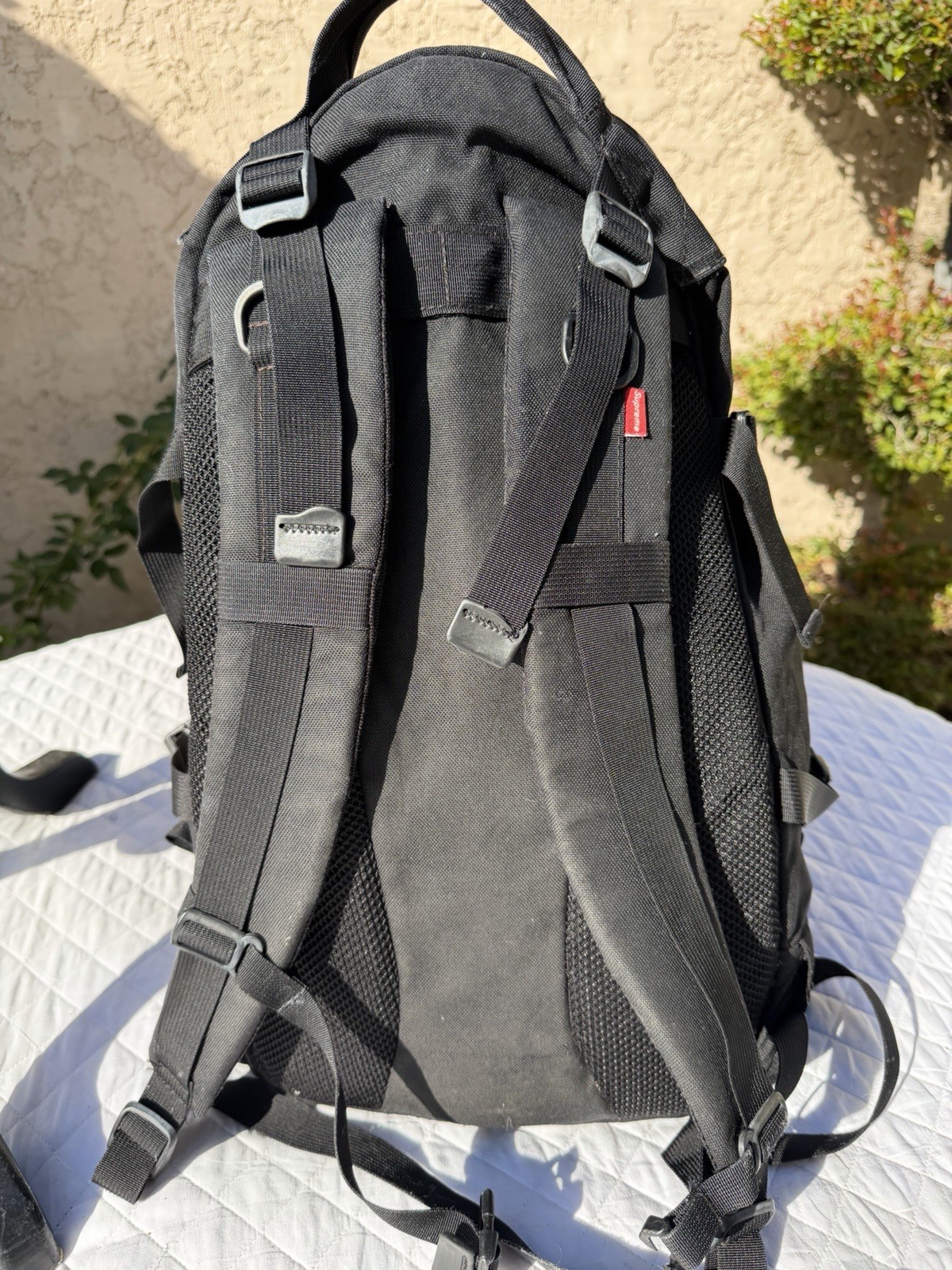 **well Worn Broken Clip* Vintage Ss02 12th Supreme Box Logo Backpack Black Nylon